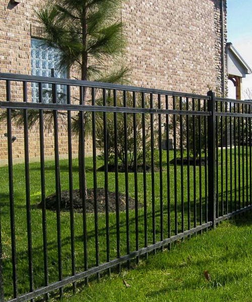 example of a Aluminum privacy fence in Birmingham Alabama