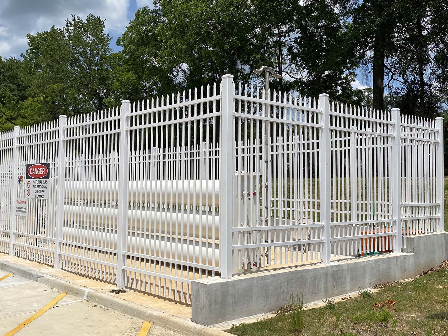 Commercial steel fence Birmingham Alabama fence company