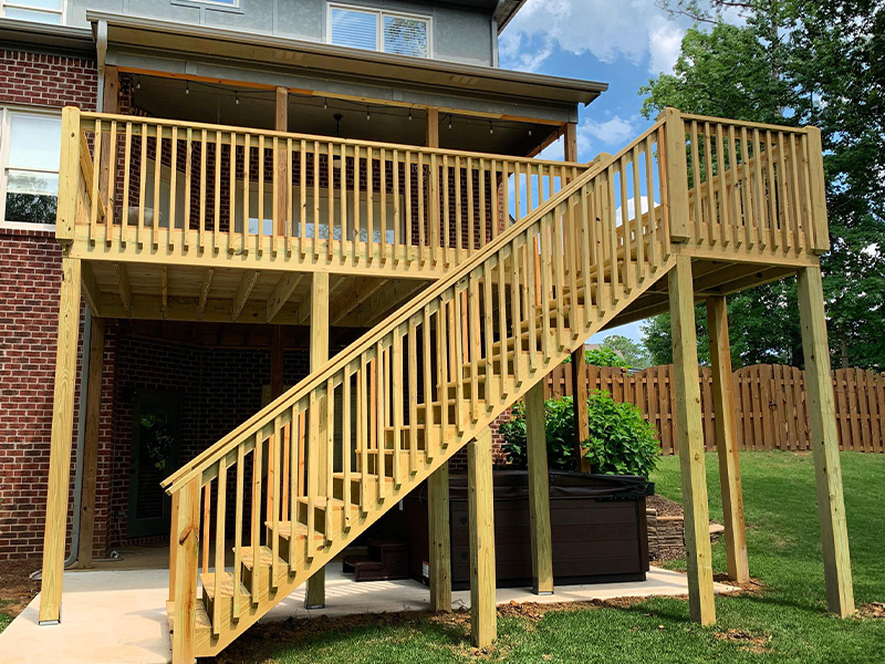 Wood deck company in central Alabama